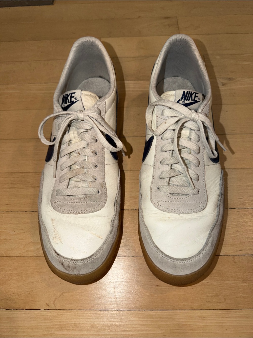 Nike Men’s White and Navy Retro Low-Top Sneakers